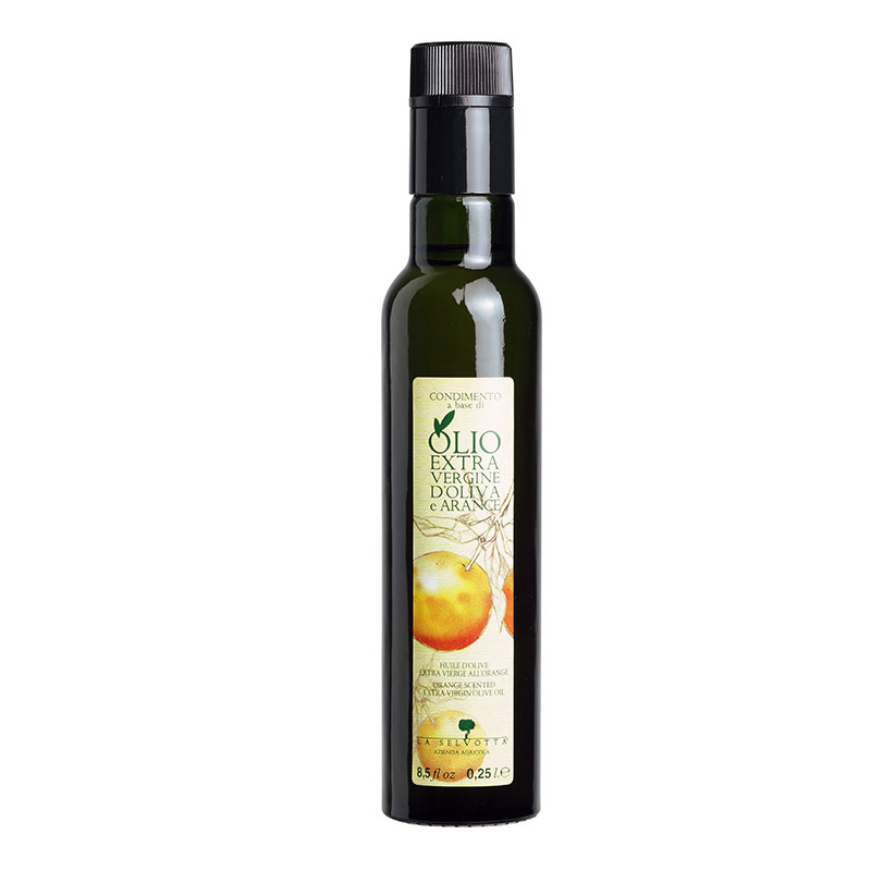 L'Aromatizzato all'Arancia è prodotto dalla sapiente lavorazione di olive e arance  fresche.